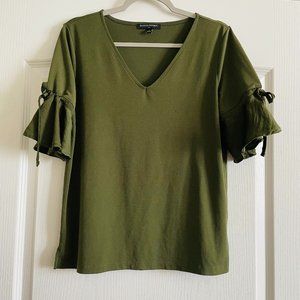 Banana republic Womens V-neck Bell Sleeve Olive Green Comfort Stretchy Shirt Top